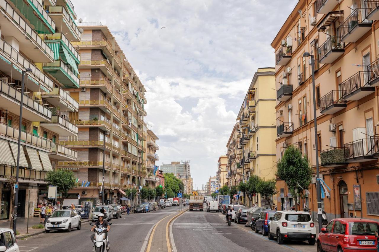 Live Suite Napoli Zewnętrze zdjęcie